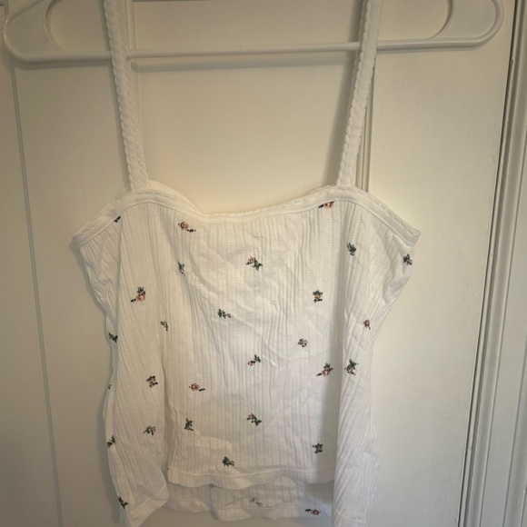 Levi’s cami tank in large - Picture 4 of 5